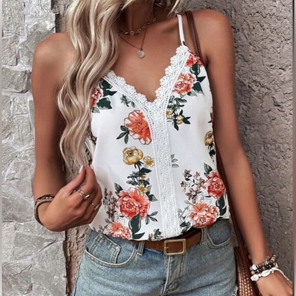 Kara and Kate Tops - Lace Detail Floral Layering Camisole